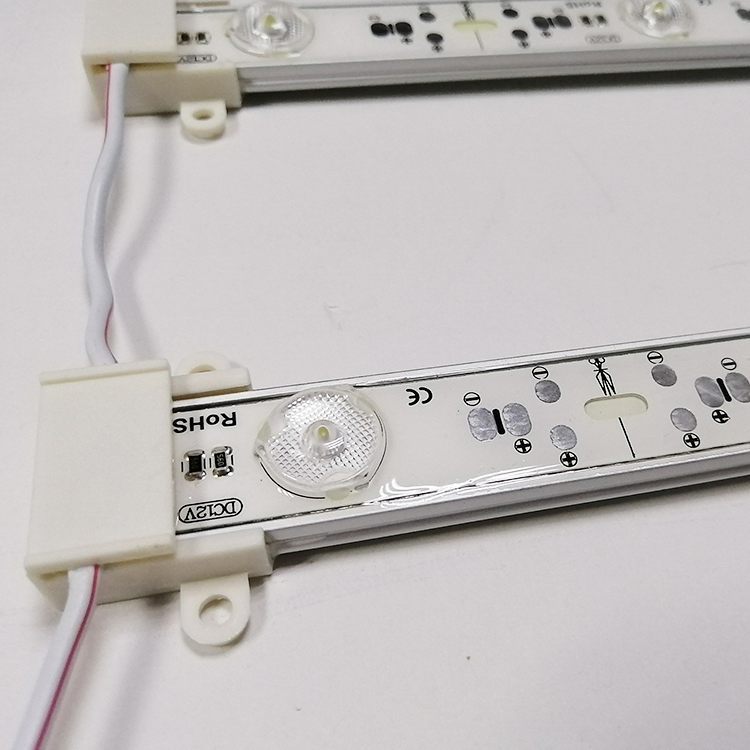 Водонепроницаемая светодиодная лента SMD3030 для световых коробов