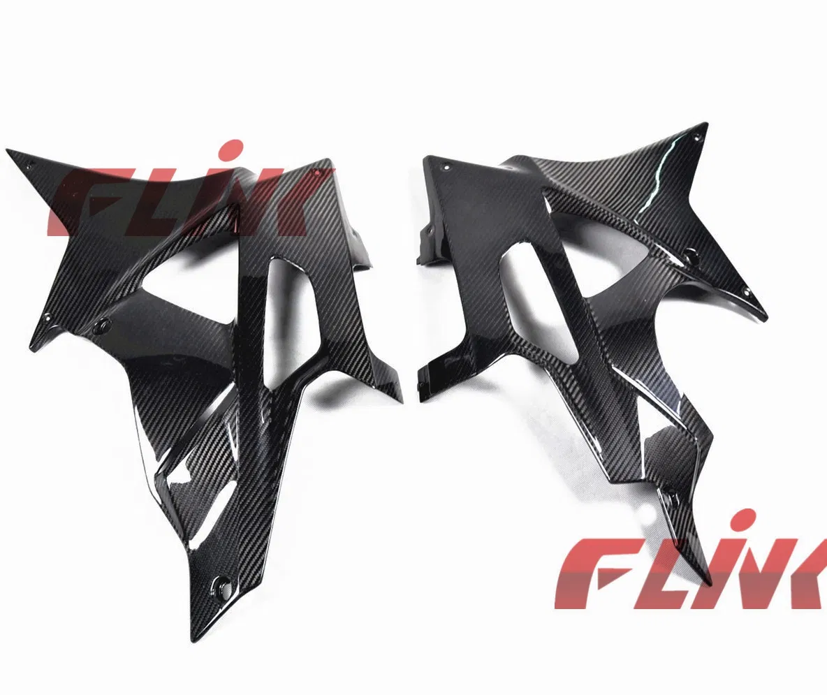Боковые панели из карбона для BMW S1000RR