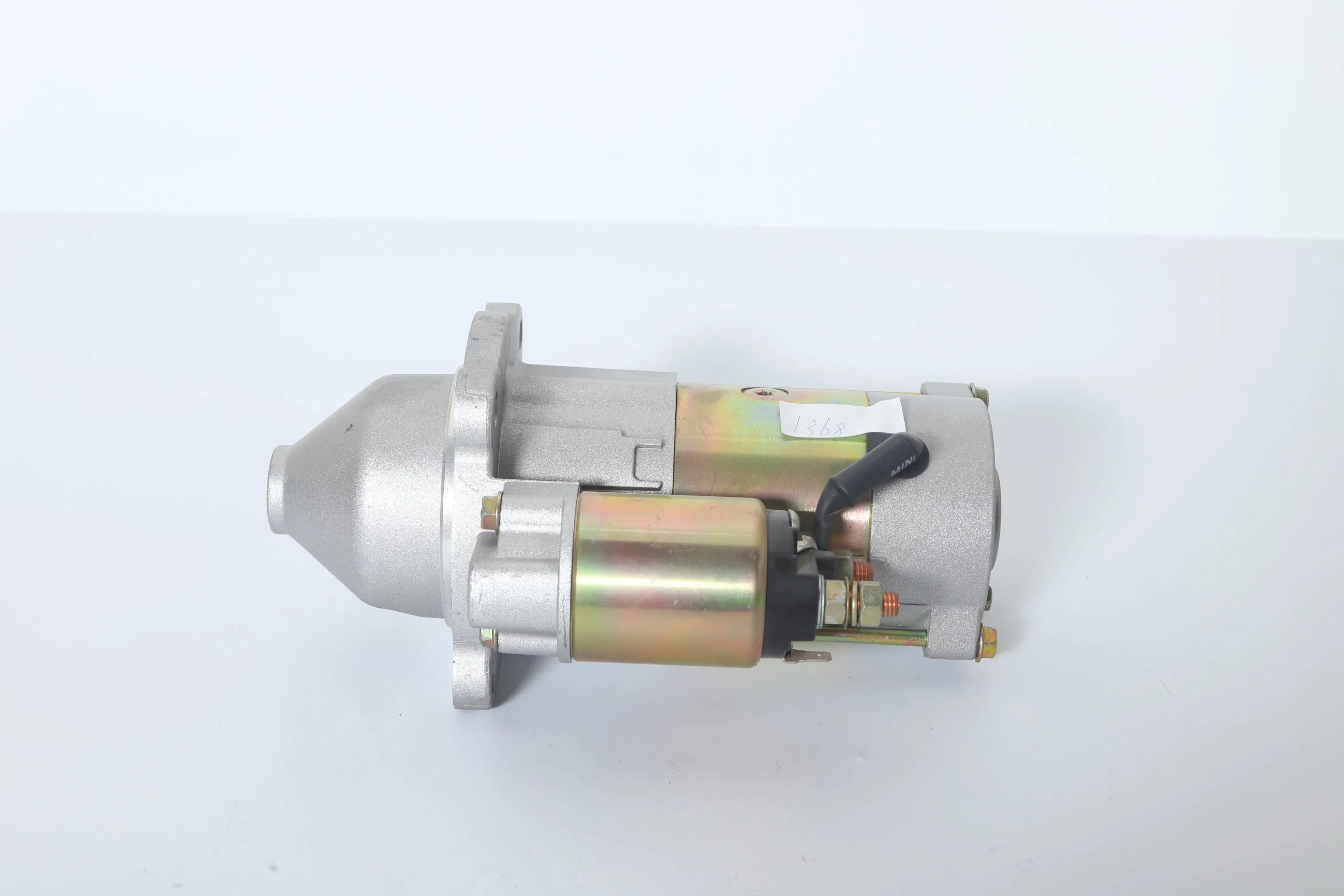 Стартер QDY1368 12V/2.5kW новый для двигателя