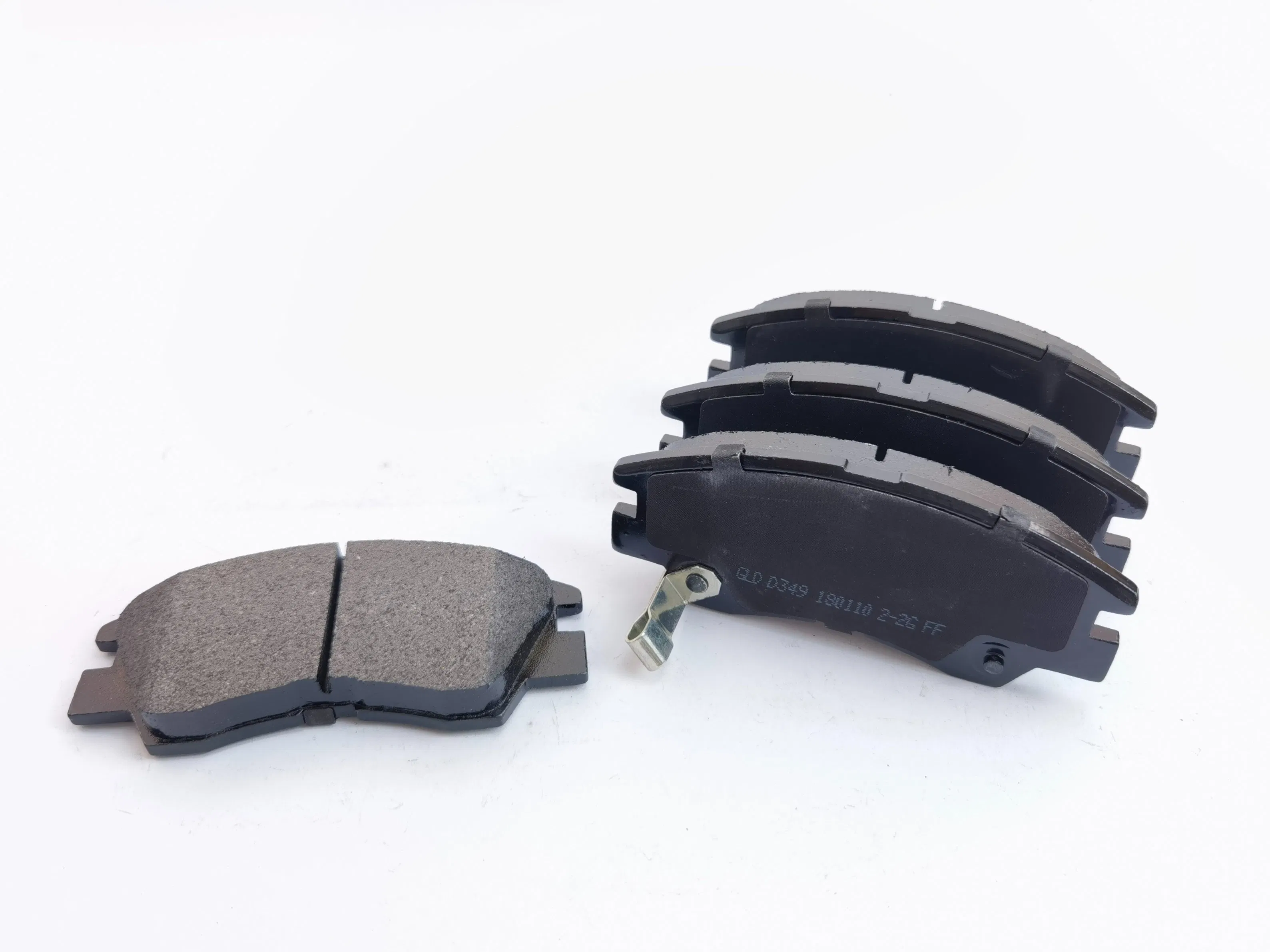 High Quality Ceramic Auto Front Brake Pads for Pajero (D349/MB500819/MB699087/MB699088/MR162523) Auto Accessory Factory