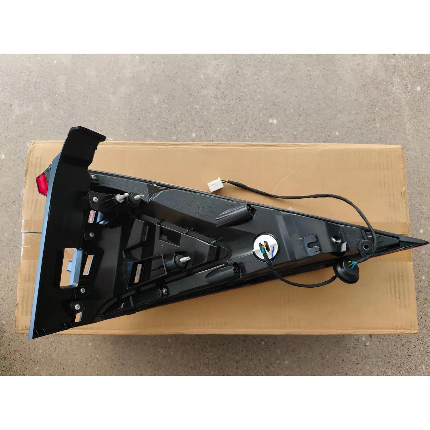 Uniform Light Band 24373166 Left Taillight Assembly, Wuling Xingguang, Original Factory Part