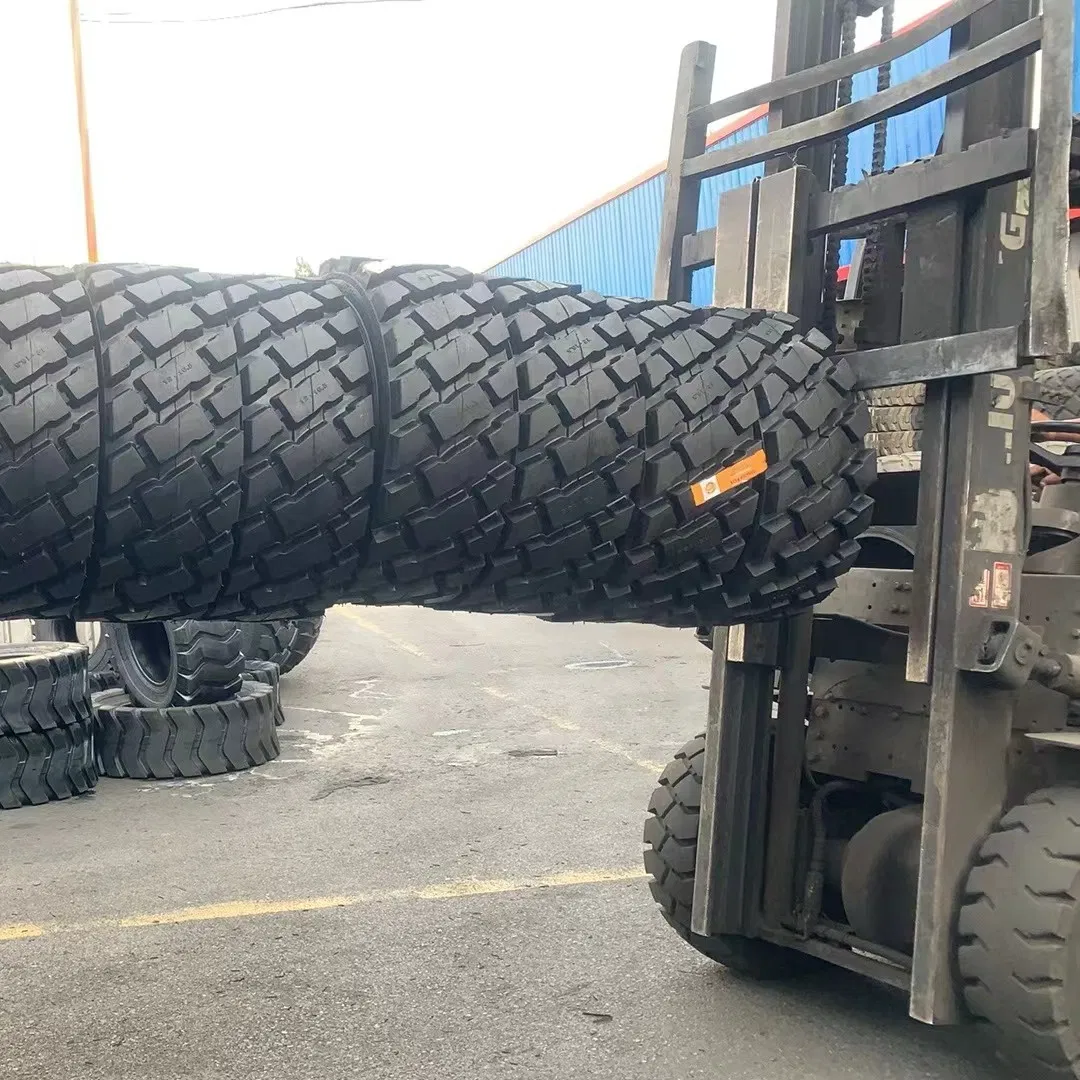 Durable 10-16.5 Sks-7 Skid Steer Loader Tire for Heavy Duty Applications