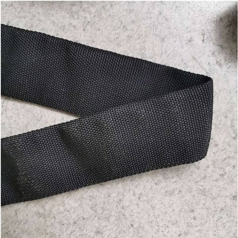 Термоусадочная оплетка для шлангов и проводов автомобиля