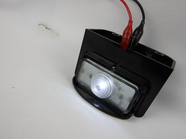 Светодиодный фонарь номерного знака E-MARK 10-30V для грузовиков