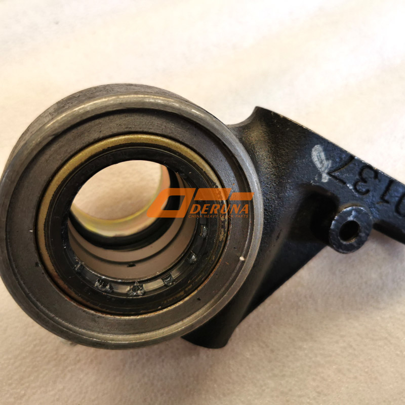 Кронштейн распредвала левый 711-50310-6165 для Sinotruk Sitrak