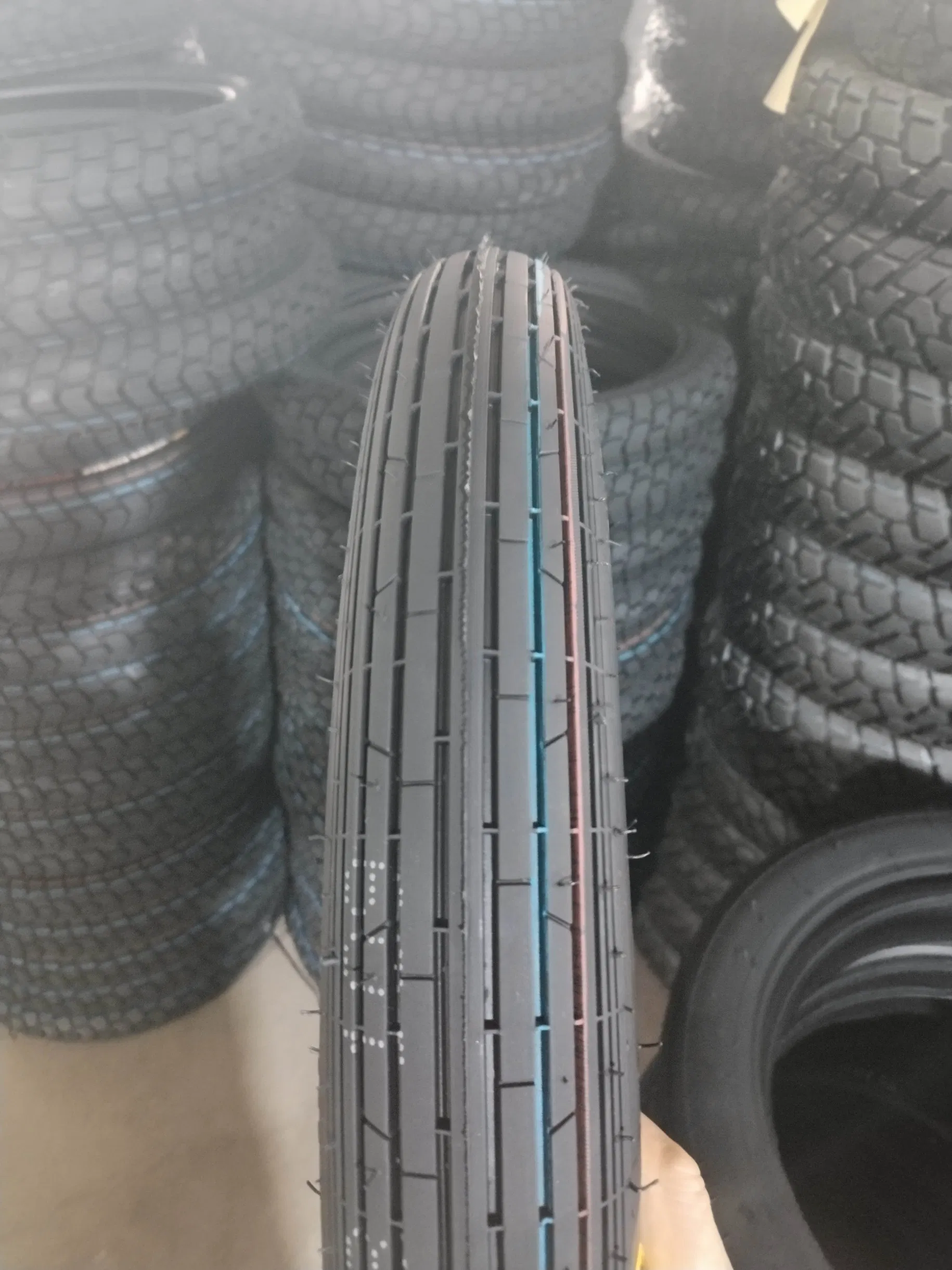 Шины для мотоцикла внедорожные 110/90-18, 300-18 и другие