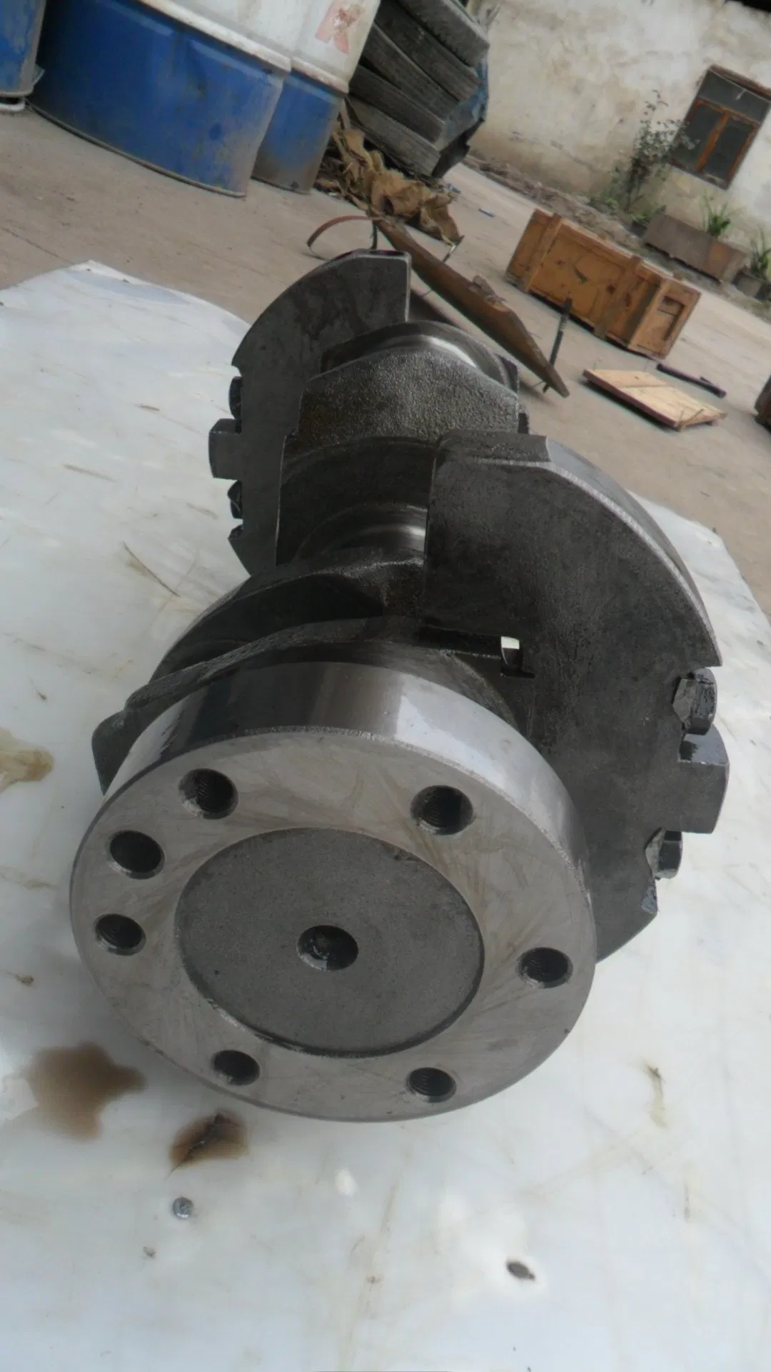 Распредвал 6HK1 для грузовиков и тракторов