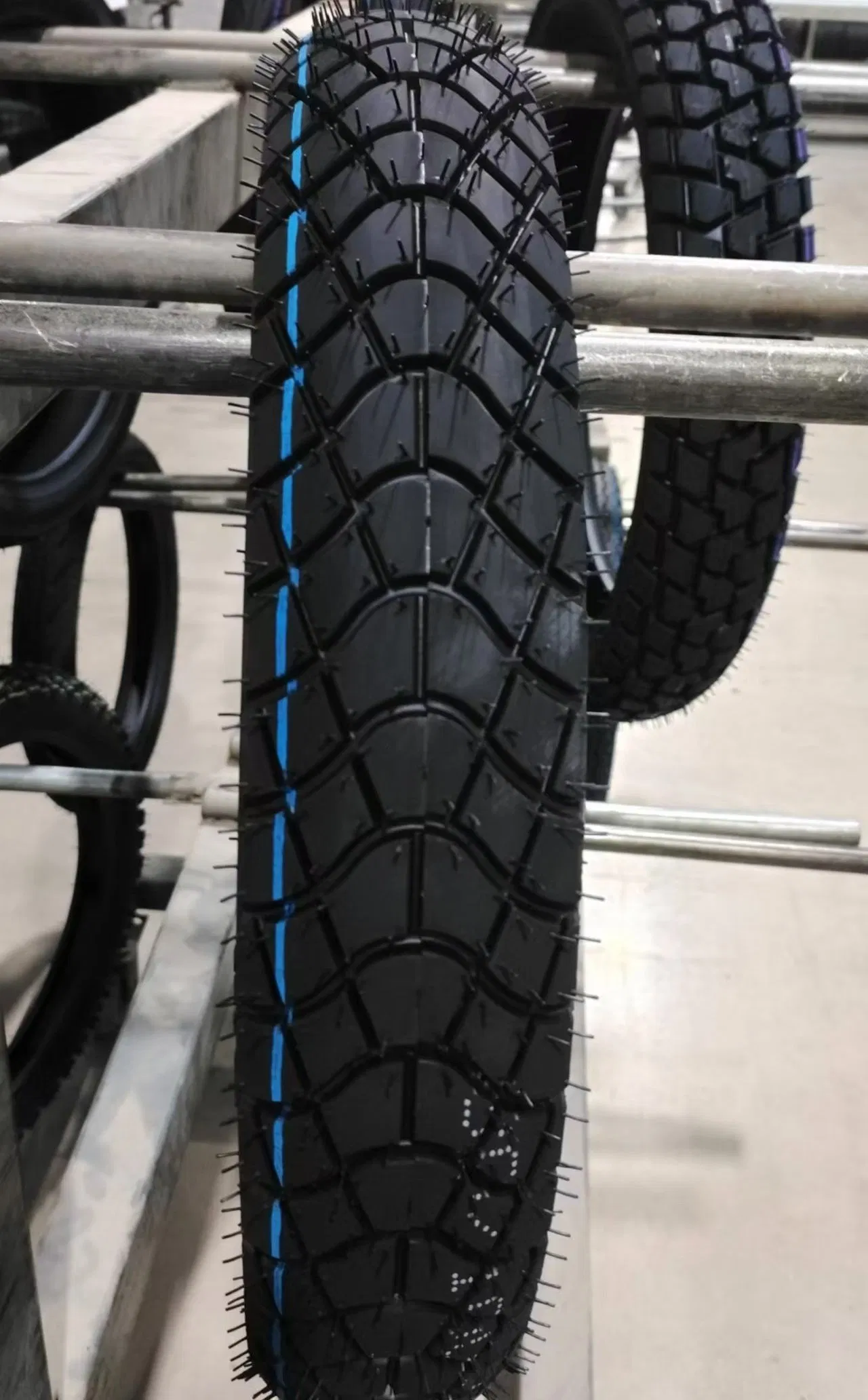 Шины для мотоцикла, трицикла и скутера внедорожные