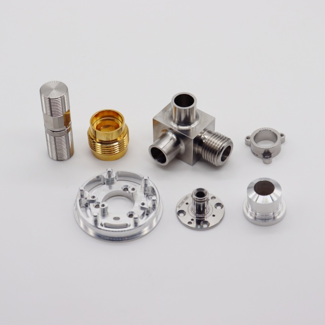 Автоматический станок для изготовления алюминиевых петель с ЧПУ