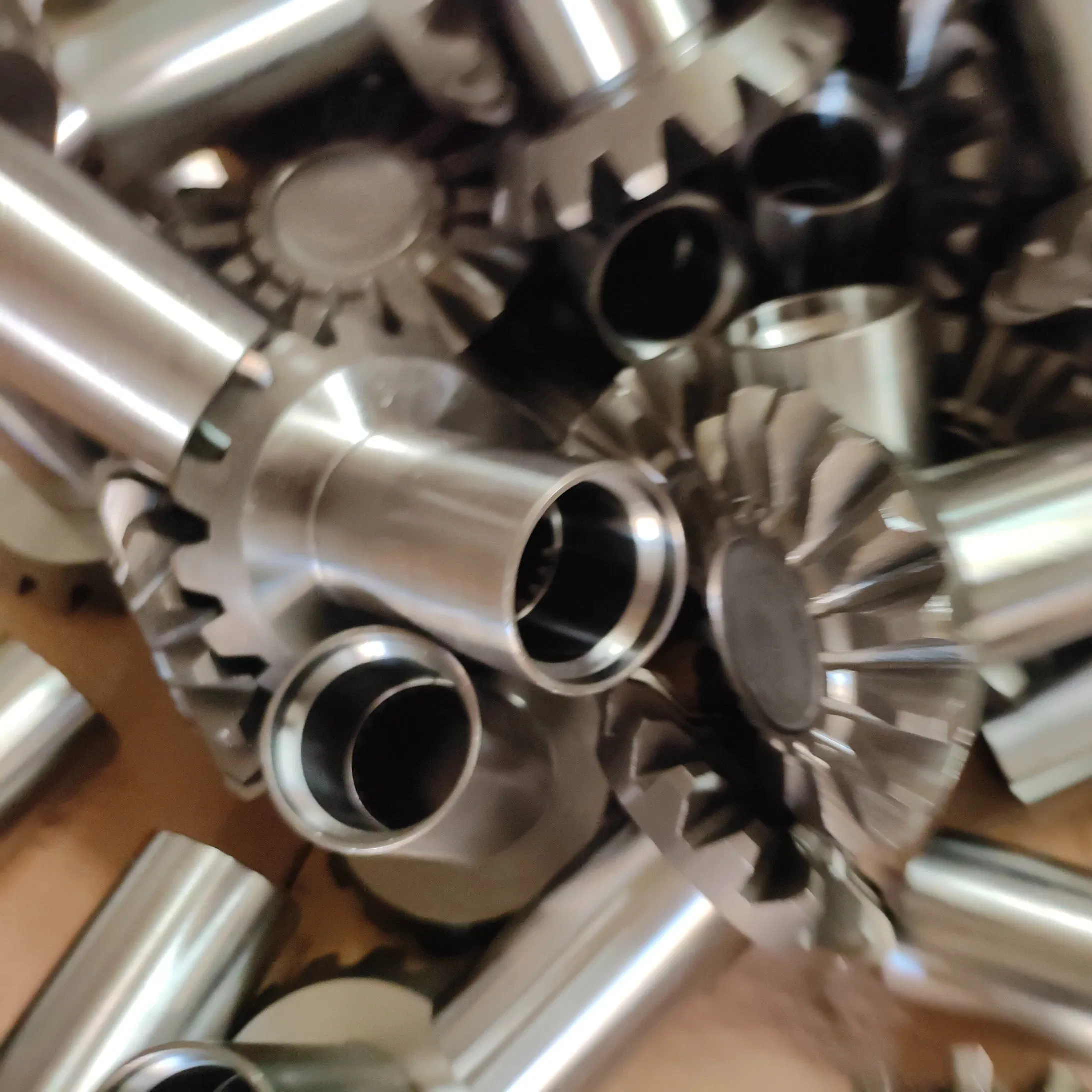 Made in China Price Naqin Car Auto Parts for Toyota Hiace Hilux Landcruiser Hyundai Nissan Suzuki Mitsubishi Canter Fuso Mercedes Benz Sprinter Ford