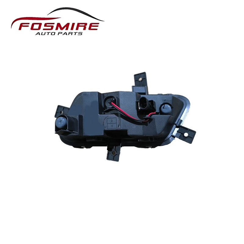 Противотуманная фара левая Jetour X70 F01-4499010