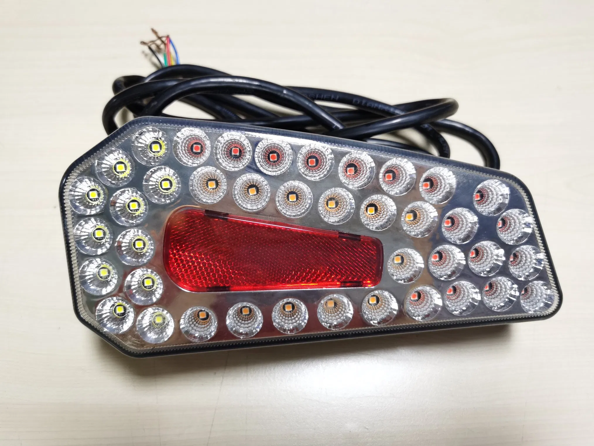 New Auto Rear Lamp for Bike Carriers/Racks Position/Stop/Fog/Reverse/Direction/Plate LED Tail Light