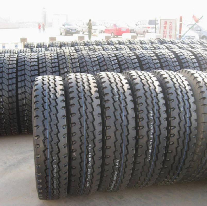 Deep-Groove Construction Machinery Truck Tire, Cut-Resistant and Strong Carcass, Specifically for Mining Areas and Harsh Construction Sites.