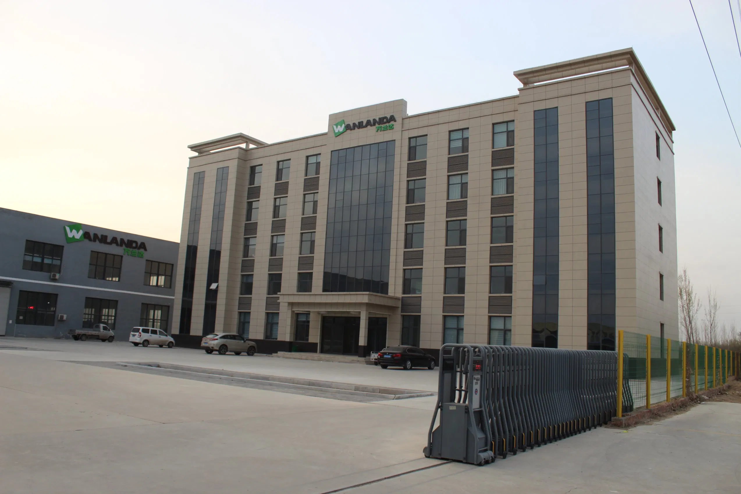 Wanlanda Brand OEM No. 31112-1r000 for Hyundai Fuel Filter