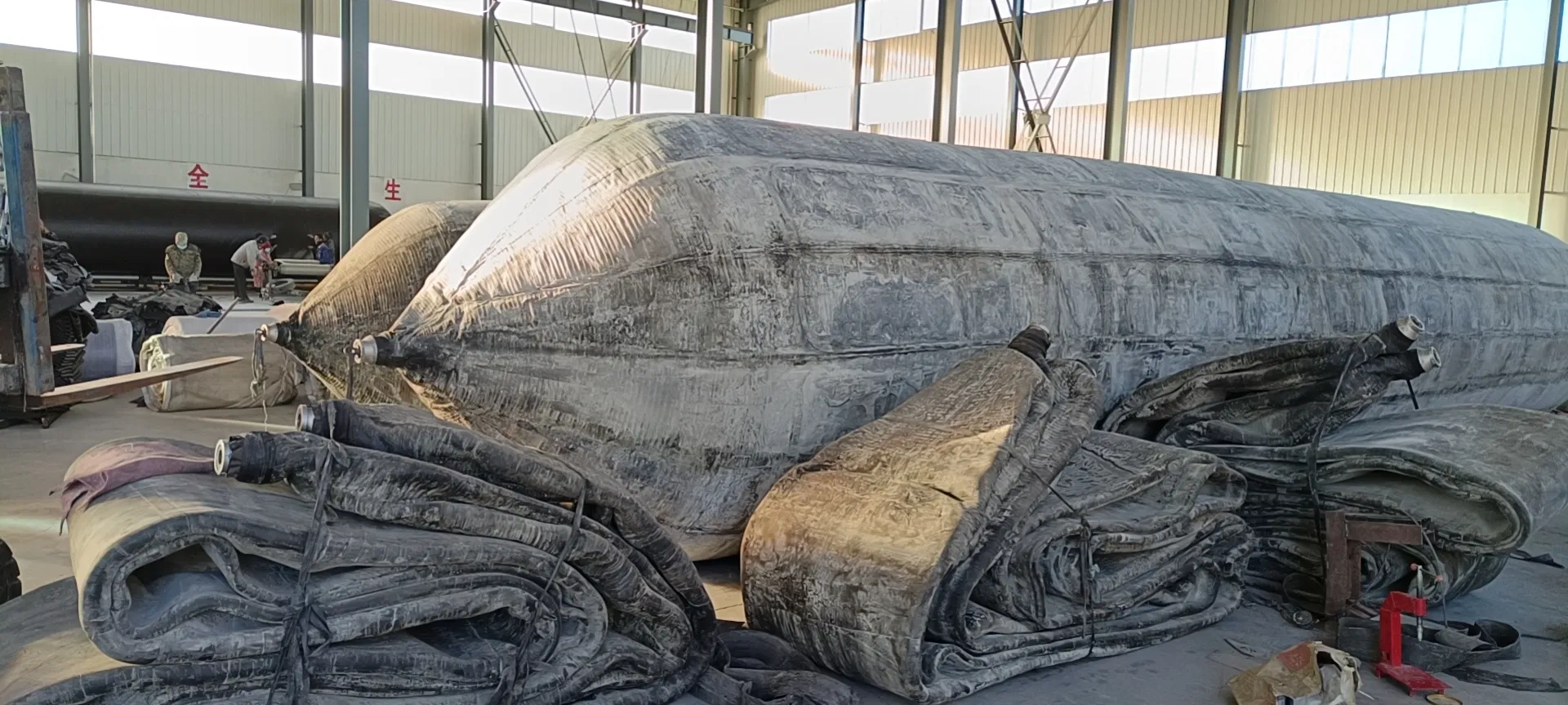 Henger Marine Rubber Airbag Reinforced with Tire Cord for Ship Launching and Heavy Lifting