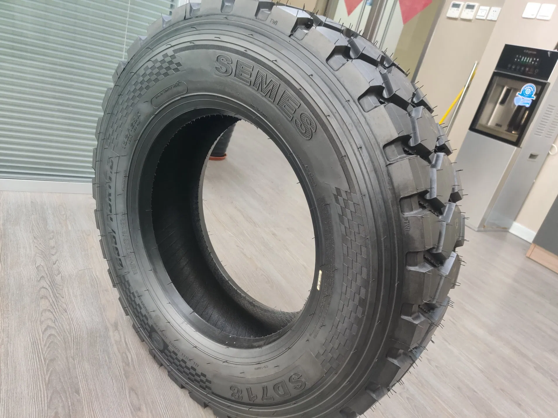Constant Quality Regional /on-off Road Wear-Resistance Excellent Traction\Durability Gft Rider /Semes Brand Tire