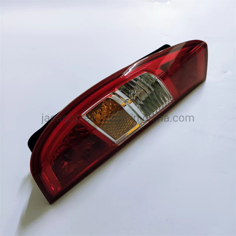 Auto Parts Excellent Quality 12V Rear Tail Lamp Light Taillight OE C00000004 for Saic Maxus V80