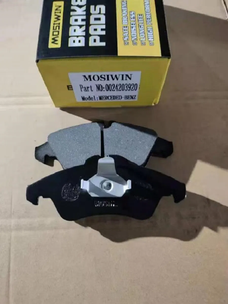 Тормозные колодки Mercedes Benz Bus передние GDB1220