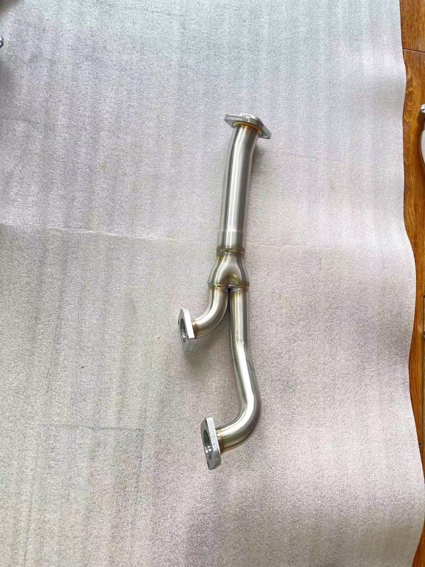 Выпускной коллектор для BMW E38 740/E39 540/M5/Z8