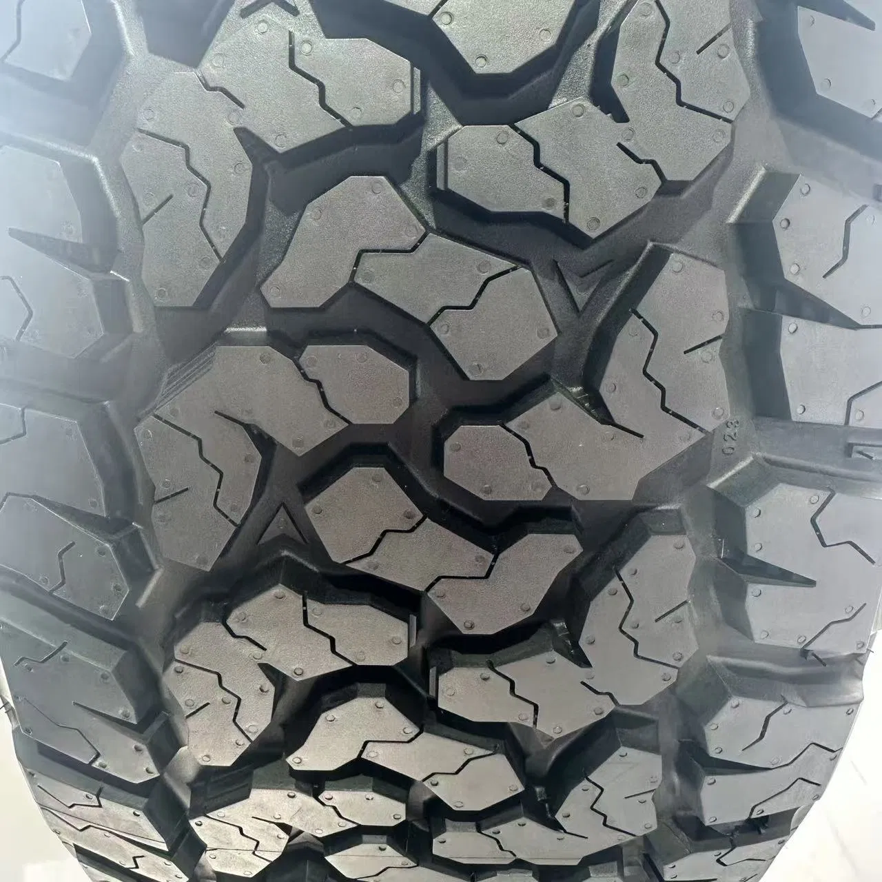20.5-25 23.5-25 17.5-25 L3 off Road Tires OTR Loader Grader Offroad Wheels Tires for Sale
