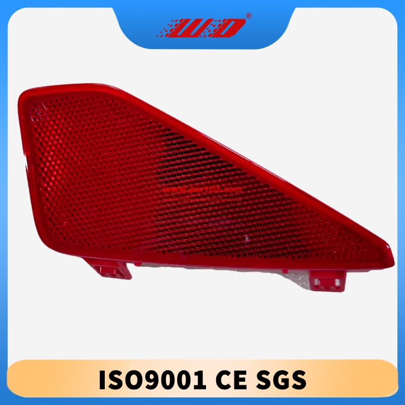 2024 Zeekr 001 Right Rear Bumper Reflector (OEM 8894240687) - Factory-Direct Original Parts (ISO Certified, 500+ PCS/Month Capacity)