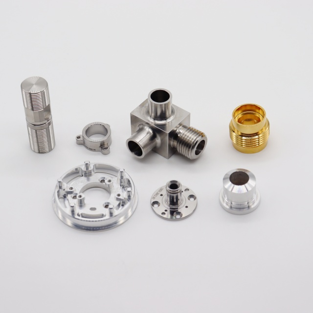 Автоматический станок для изготовления алюминиевых петель с ЧПУ