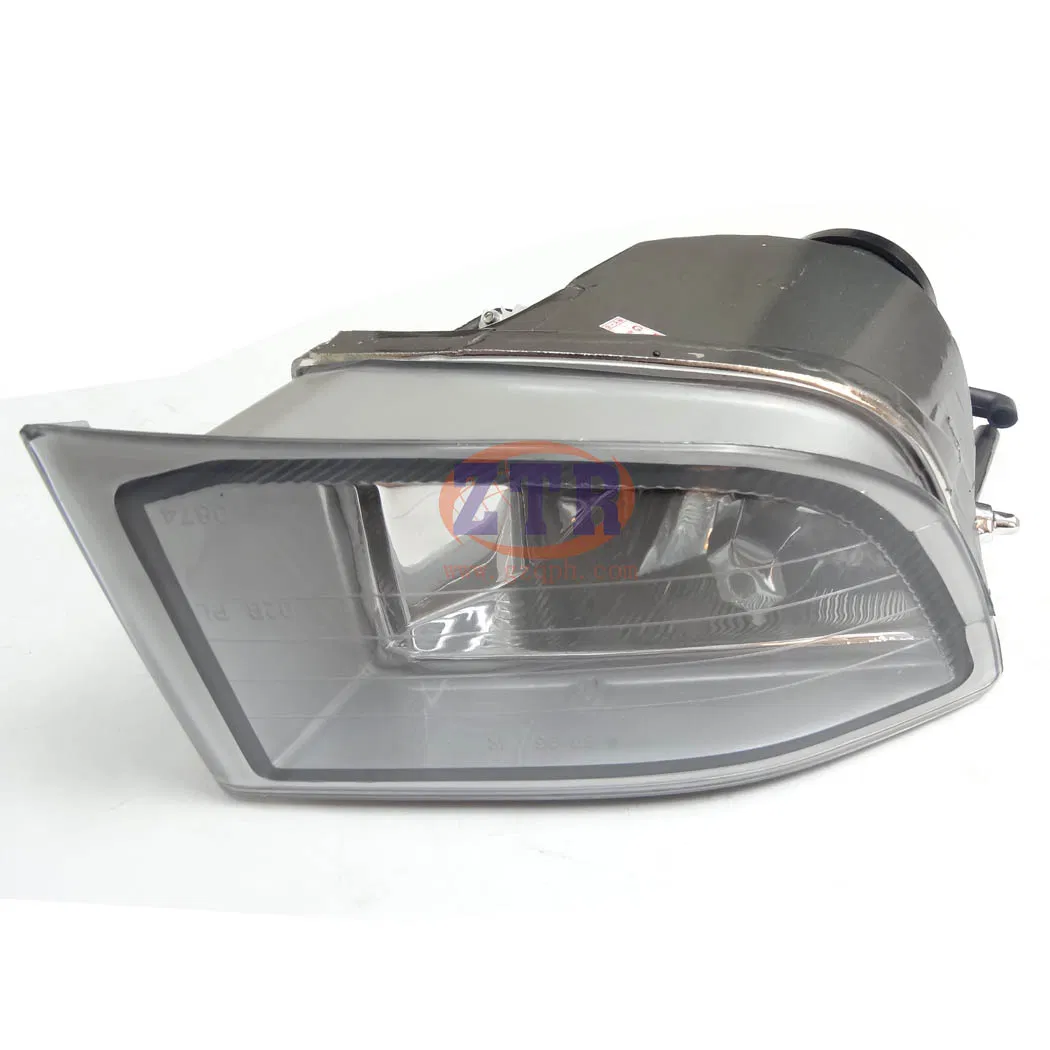 Противотуманная фара правая LED для Toyota Landcruiser Prado 2007