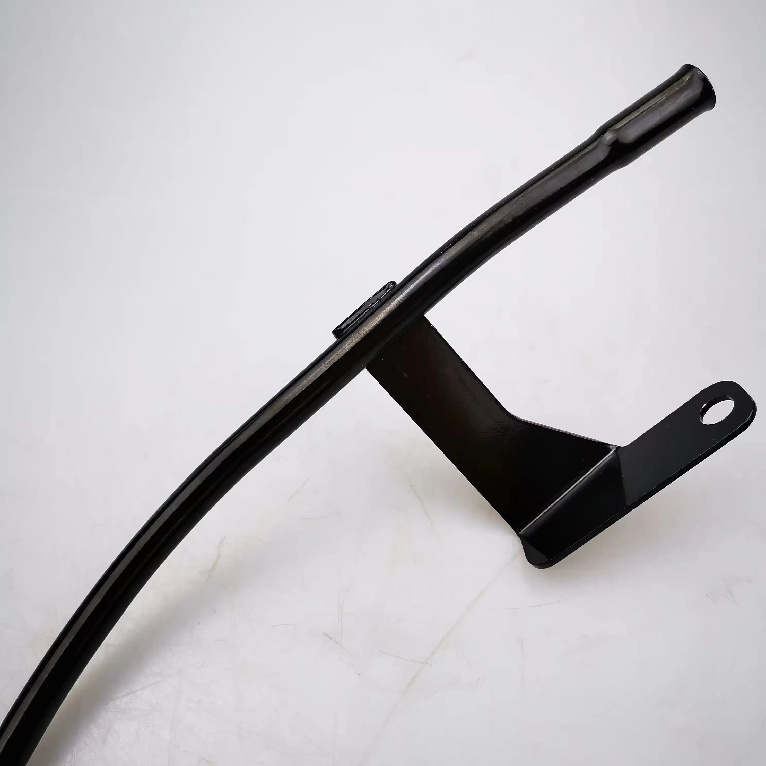 Гибкая стальная трубка щупа уровня масла