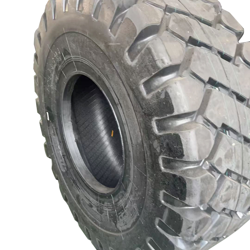 Premium Quality Loading Machine Tire for Construction Equipment and Vehicles