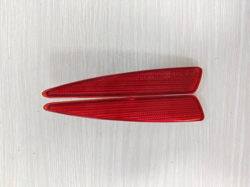 Задний бамперный отражатель для Toyota Corolla Auris 2013-2015