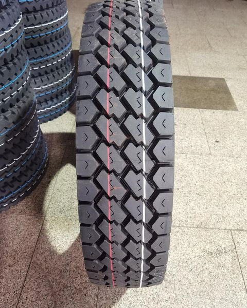 11r22.5 11r24.5 Truck Drive Tire Closed Shoulder 16 Ply Wholesale Semi Truck Tires