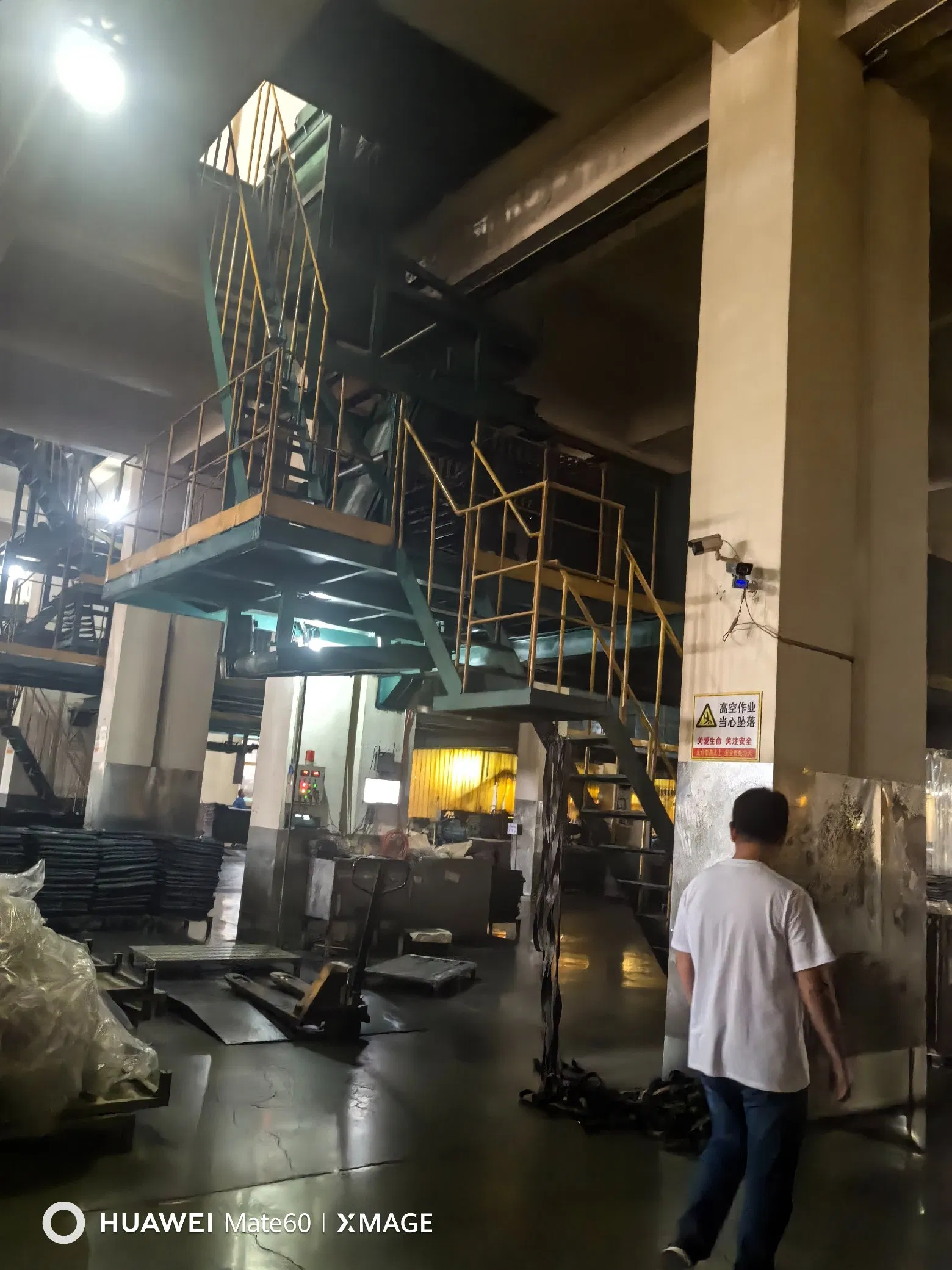 High Quality and Good Price Butyl Inner Tube for Passage Car B825r20