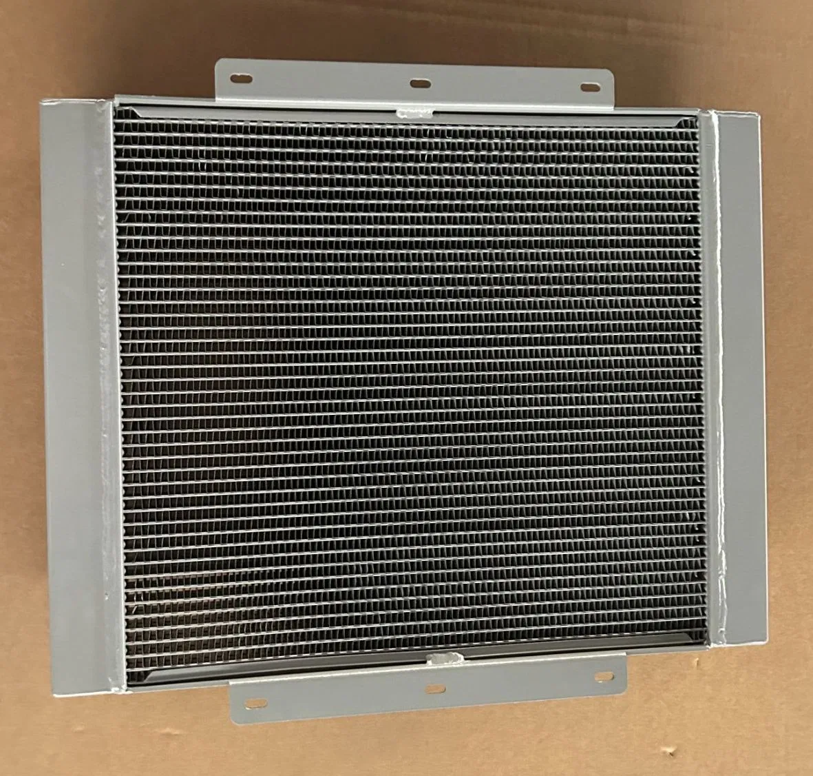 Радиатор для обогрева и охлаждения в аквакультуре