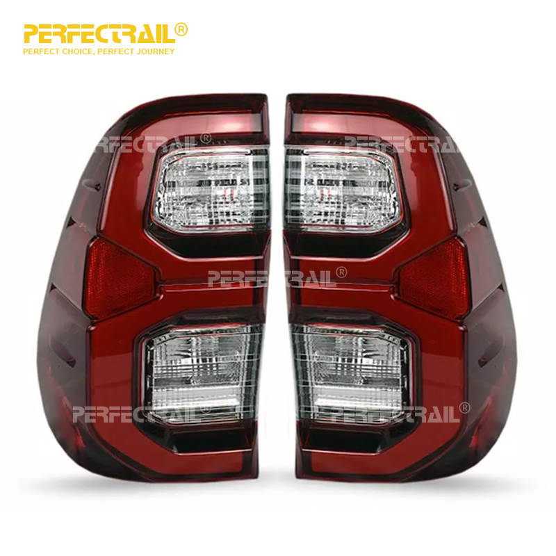 Задний фонарь для Toyota Hilux VIII Revo Rocco PERFECTRAIL