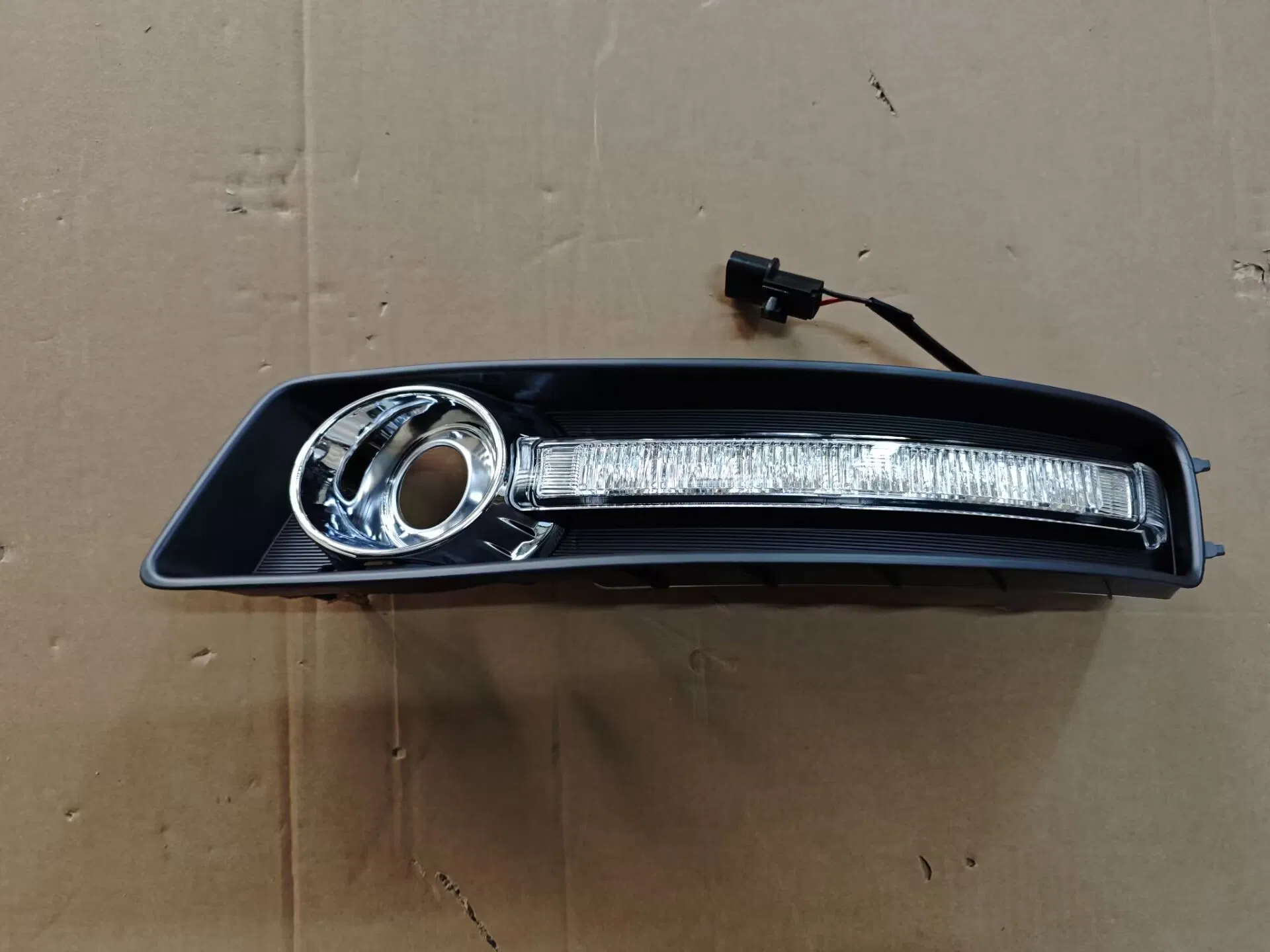 Указатель поворота Luxgen 26135SU100