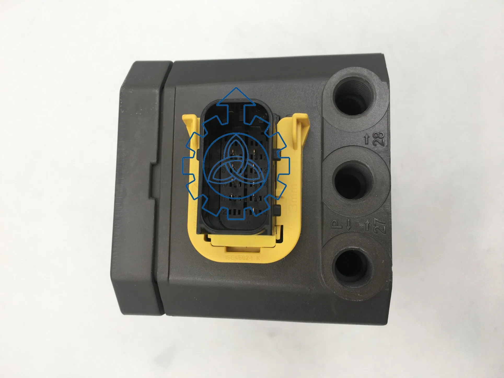 Truck Air Break Gearbox Valve Housing 2447371 2276250 2447371s for Scania