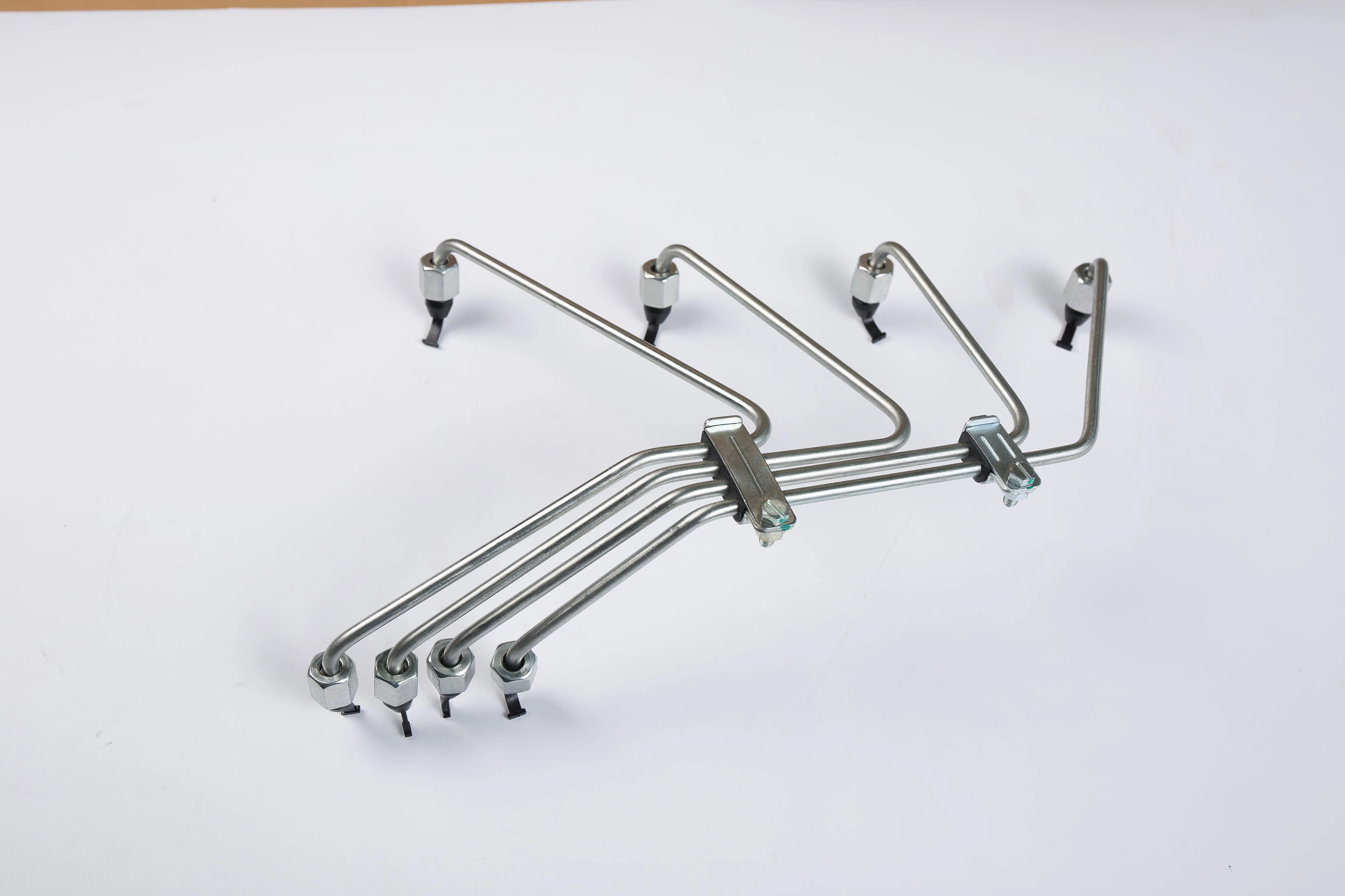 High-Qualityhigh-Pressure Fuel Pipe for Engine Sinotruck Spare Part Reliable Operation