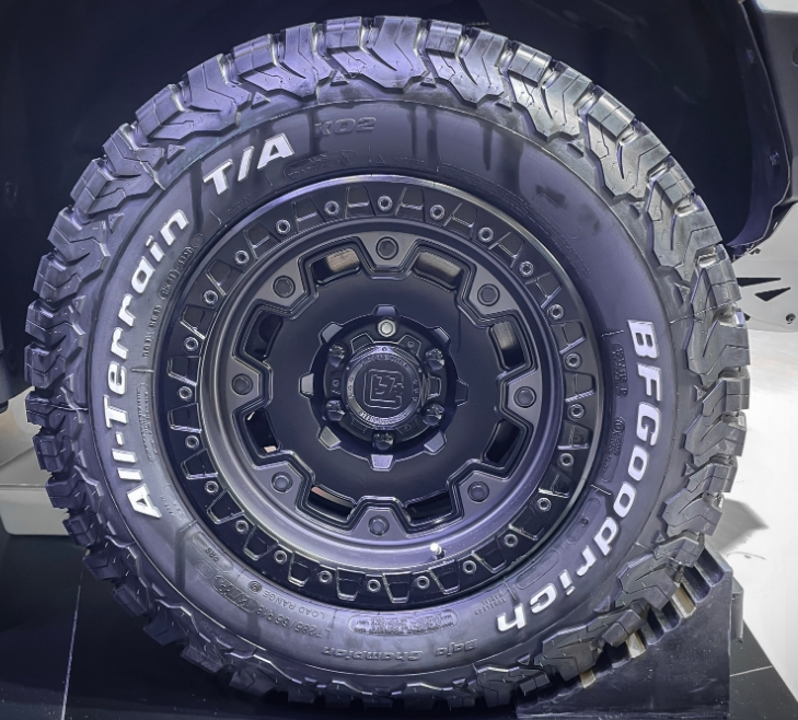 Factory Truck Tires Auto Parts Hot Sale Radial Tire TBR 315/80r22.5 385/65r22.5