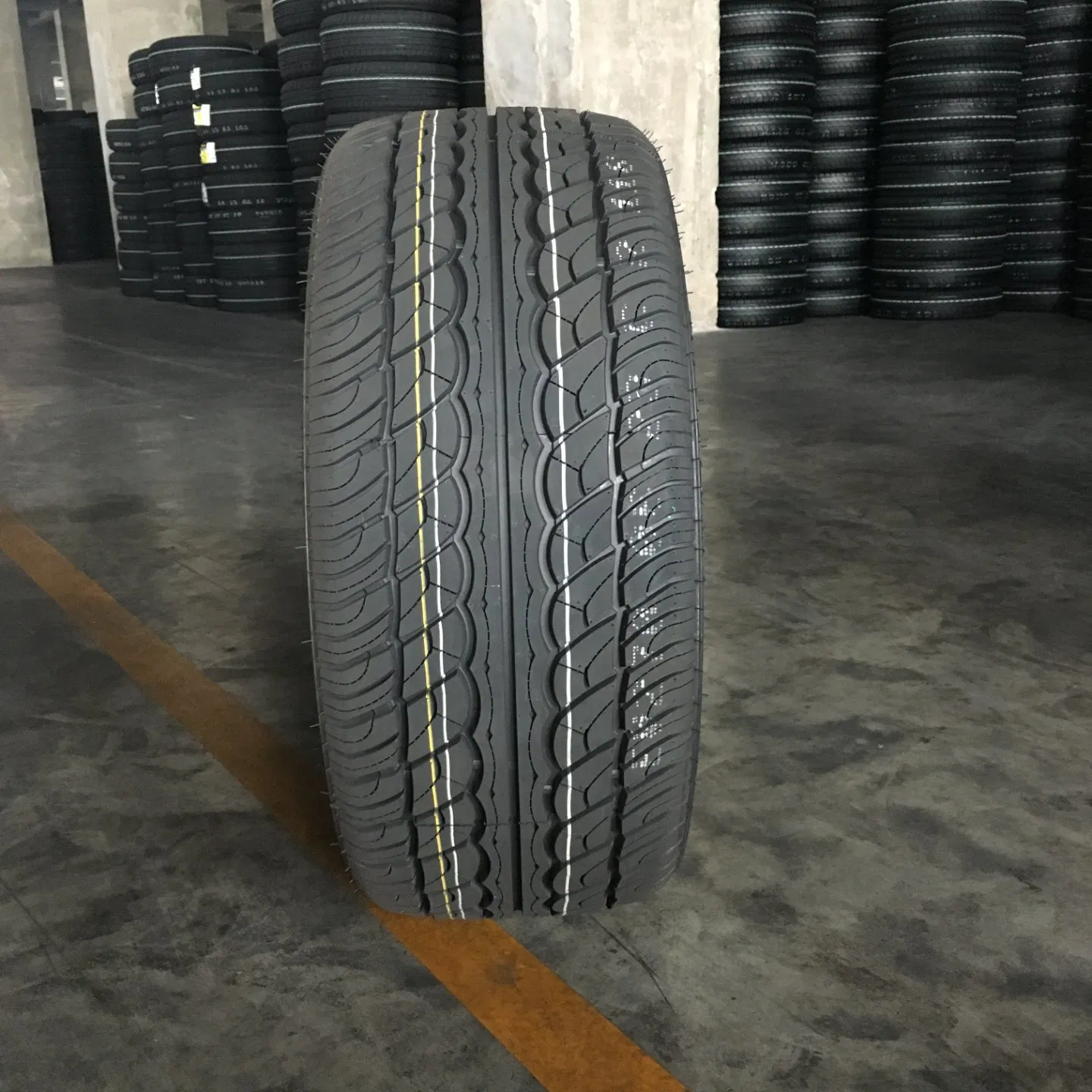 13"14"15"16"17"18"19" Three-a/Fronway/Joyroad/Centara Brand PCR Car Tyre/SUV/at/Mt/UHP/St/Van/LTR/Taxi/Winter Tires