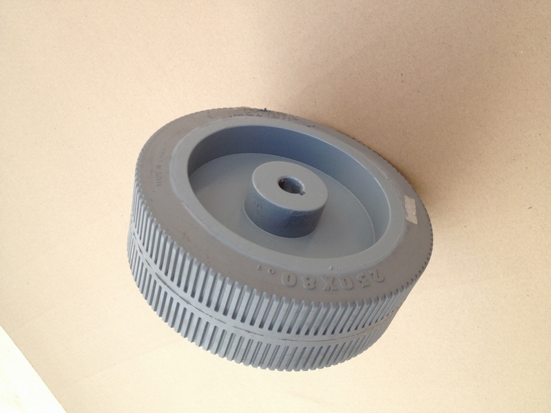 Цельная шина 230X80 для ножничных подъемников Dingli/Jlg/Genie