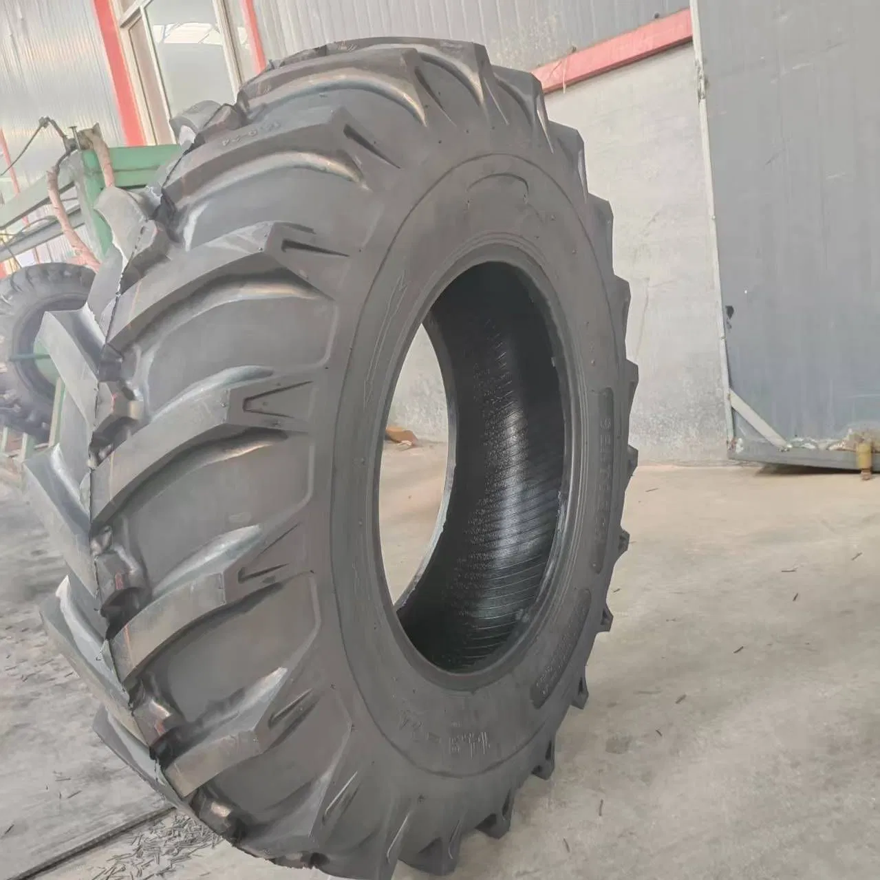 Tractor Tyre Rice Field Tyre 18.4-30 R-2 Agricultural Tyre
