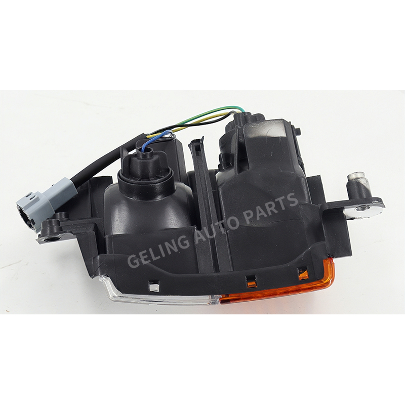 Угловая фара-поворотник 2612000Z0D для Nissan Cwa451 1999