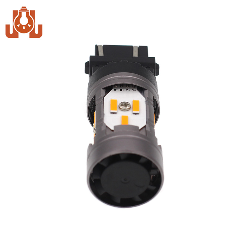 Светодиодная лампа указателя поворота 3157 Amber Canbus