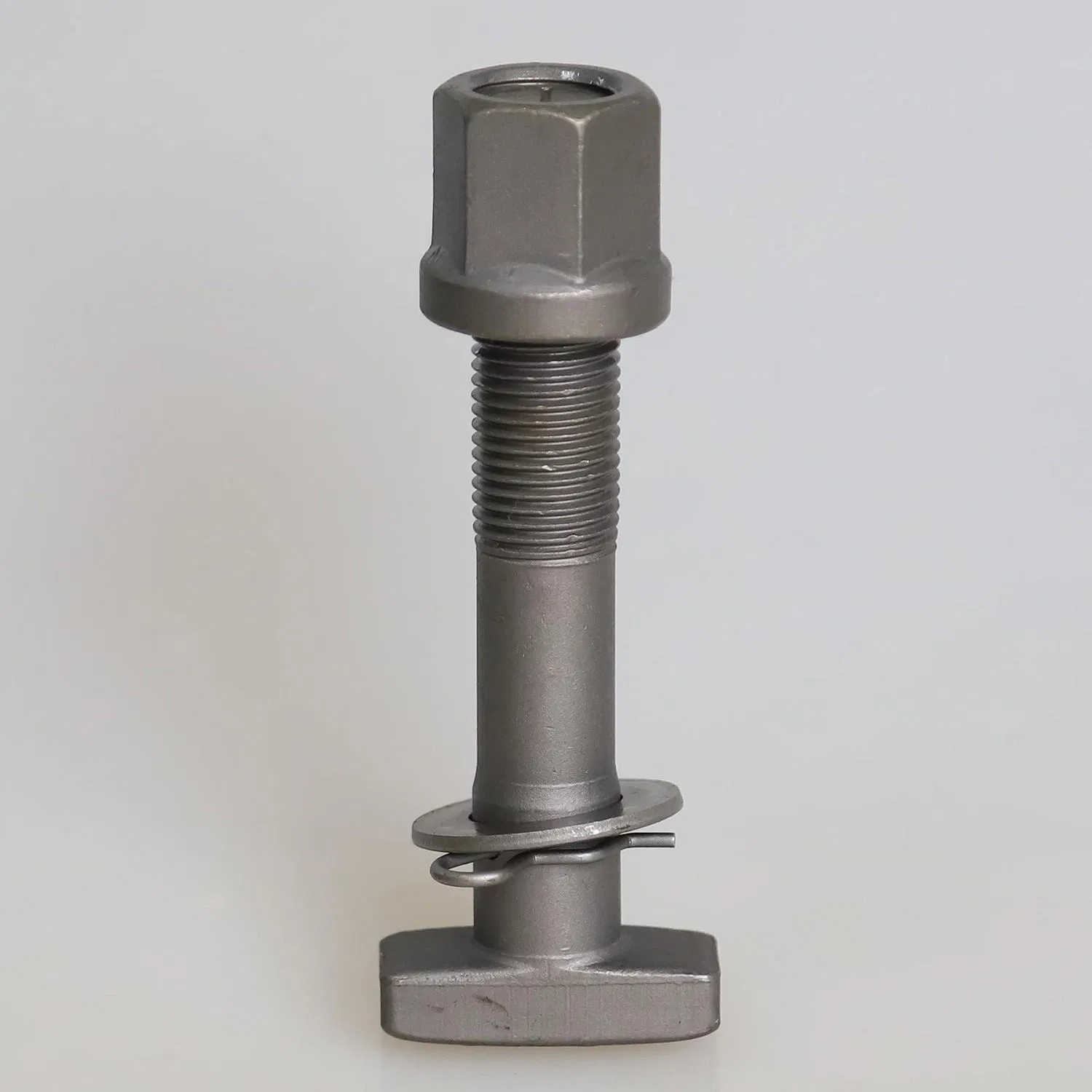 Top Quality Auto Parts for Heavy Trucks M20*2.0*126.5 Wheel Studs Wheel Hub T-Bolts for Trilex