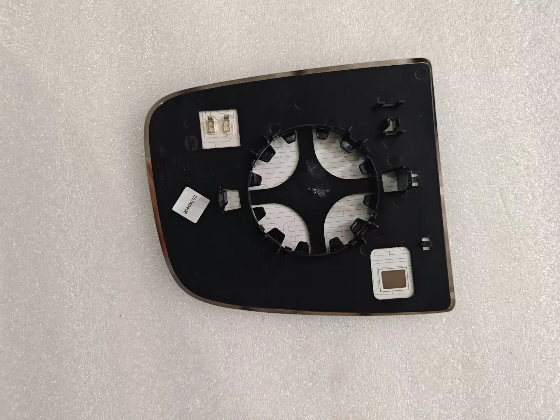 Оригинальное зеркало боковое Maxus C00211397