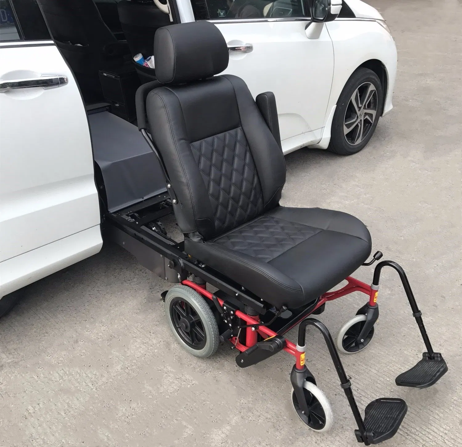 Emark Certified Van Swivel Car Seat Turning out Seat for The Disabled