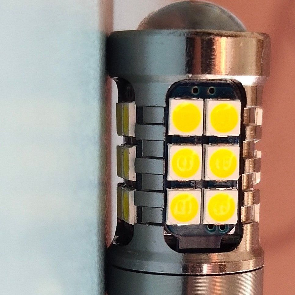 Светодиодная лампа T10 5W/6W для авто и мотоциклов