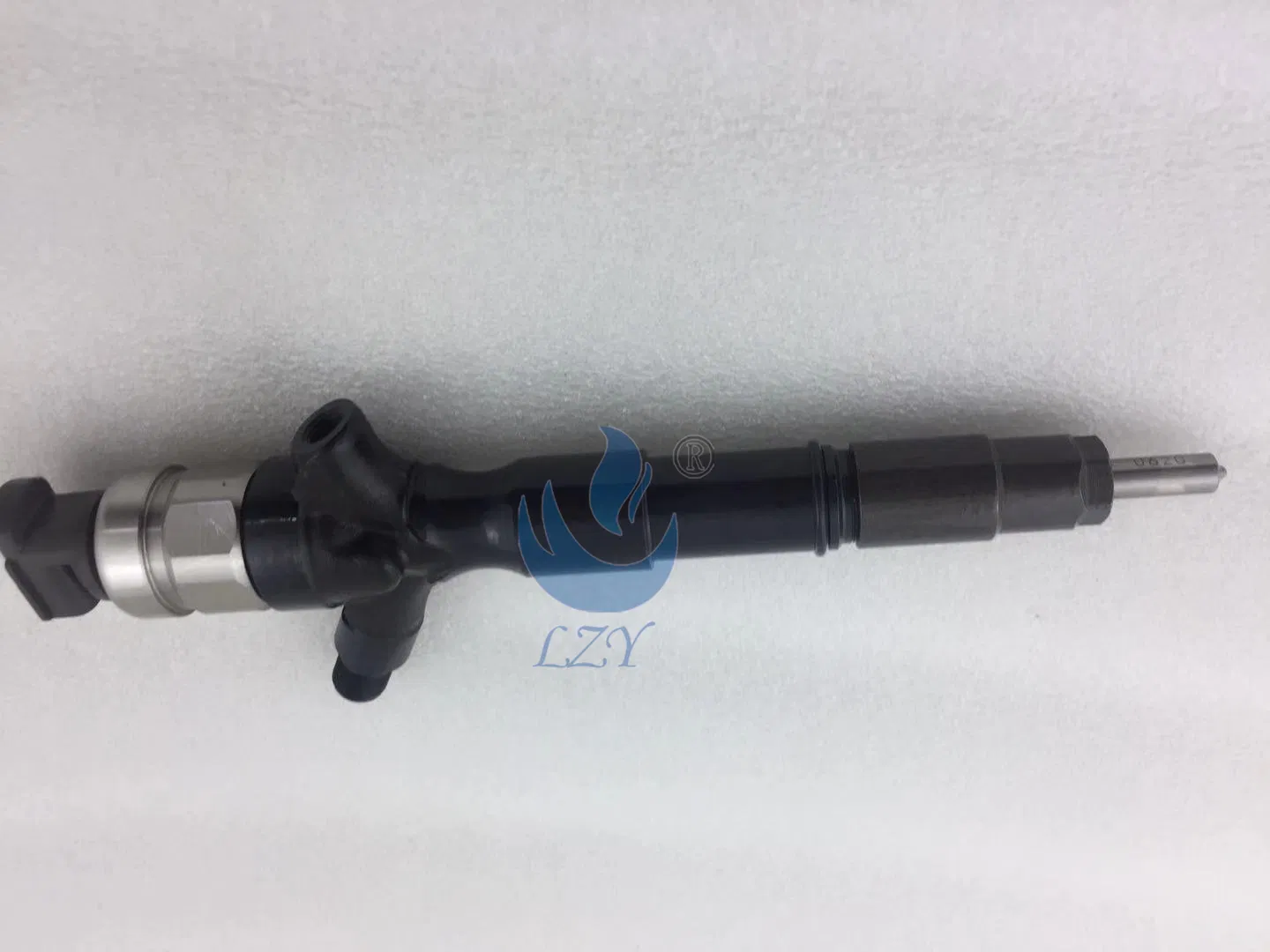 Diesel Engine Common Rail 1kd/2kd Injector 23670-0L050/0L110/30050/23670-0L090/23670-09350/Sm295050-052#
