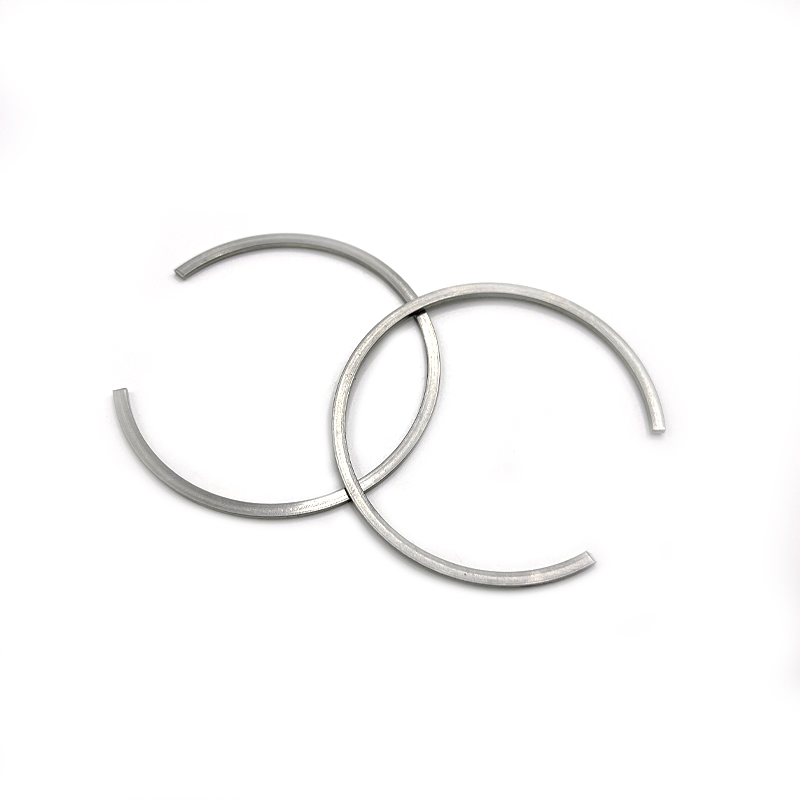 Поршневое стопорное кольцо из плоской стальной проволоки