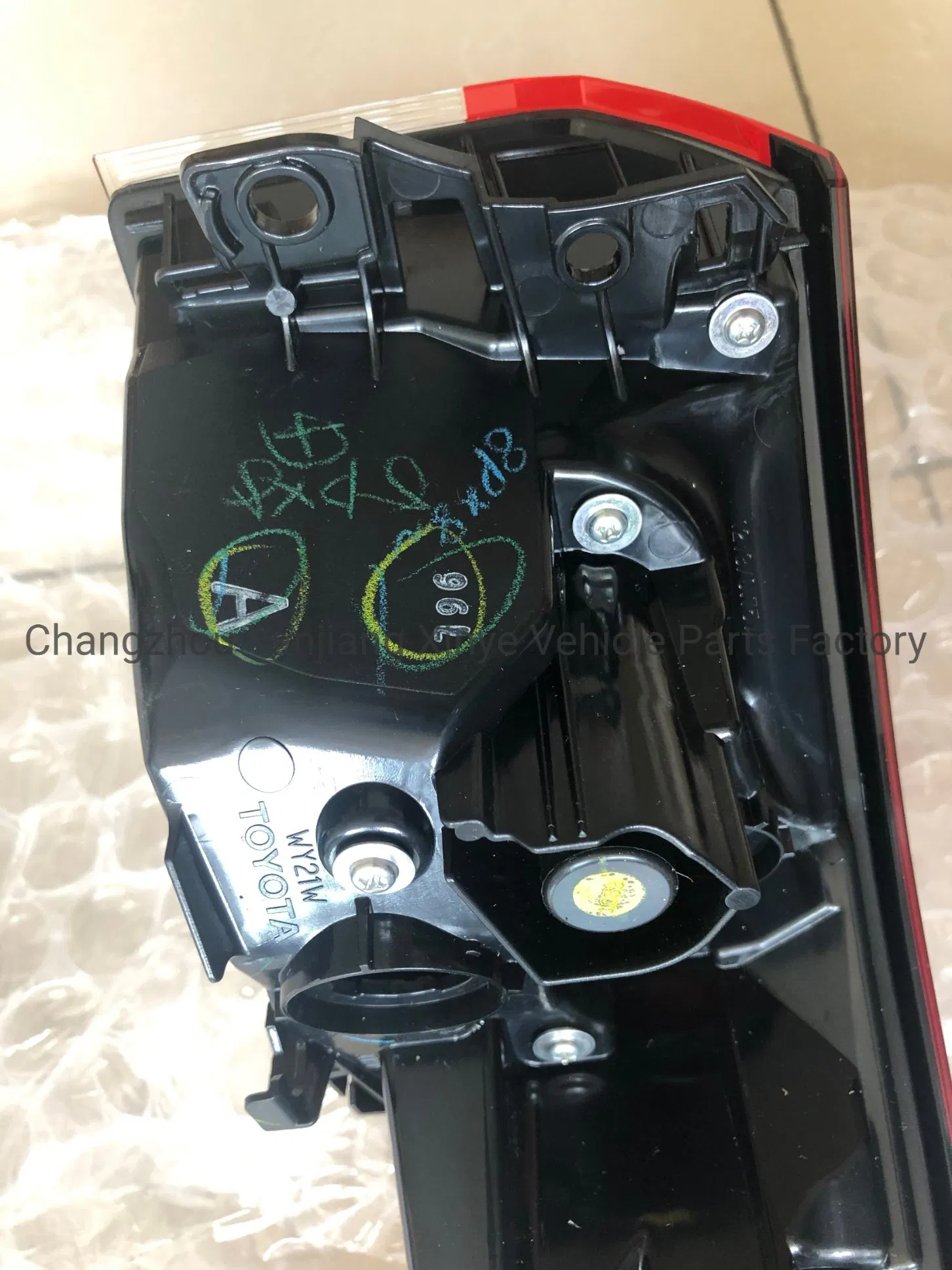 Wholesale Auto Body Part LED Bulb Auto Accessories LED Car Light for Toyota Corolla 2020 USA Se/Xse Tail Light